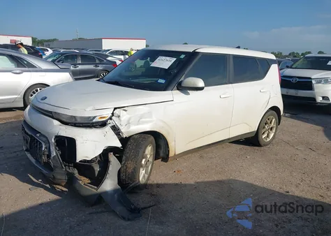 2021 Kia Soul S z USA, uszkodzony, nr VIN KNDJ23AU3M7753889